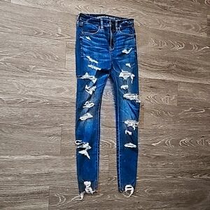 American Eagle Outfitters Womens  distressed jeans. Sz 2 regular!!